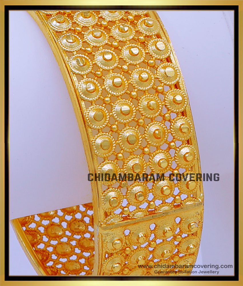 indian wedding bangles, bridal bangles, heavy gold bangles design, broad bangle, kada banglea, big bangles in gold,